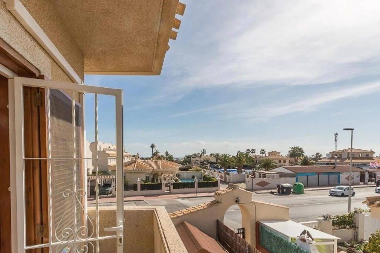 3 chambre Villa/Maison à vendre à Orihuela Costa avec piscine garage - 239 000 € (Ref: 9251701)