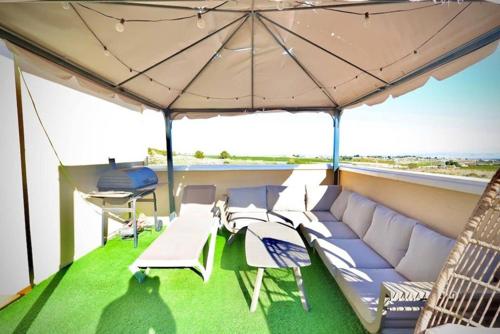 Chalet de 4 habitaciones en San Miguel de Salinas en venta con piscina - 335.000 € (Ref: 9254061)