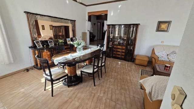 3 chambre Villa/Maison à vendre à El Chaparral, Torrevieja avec piscine garage - 480 000 € (Ref: 9254062)
