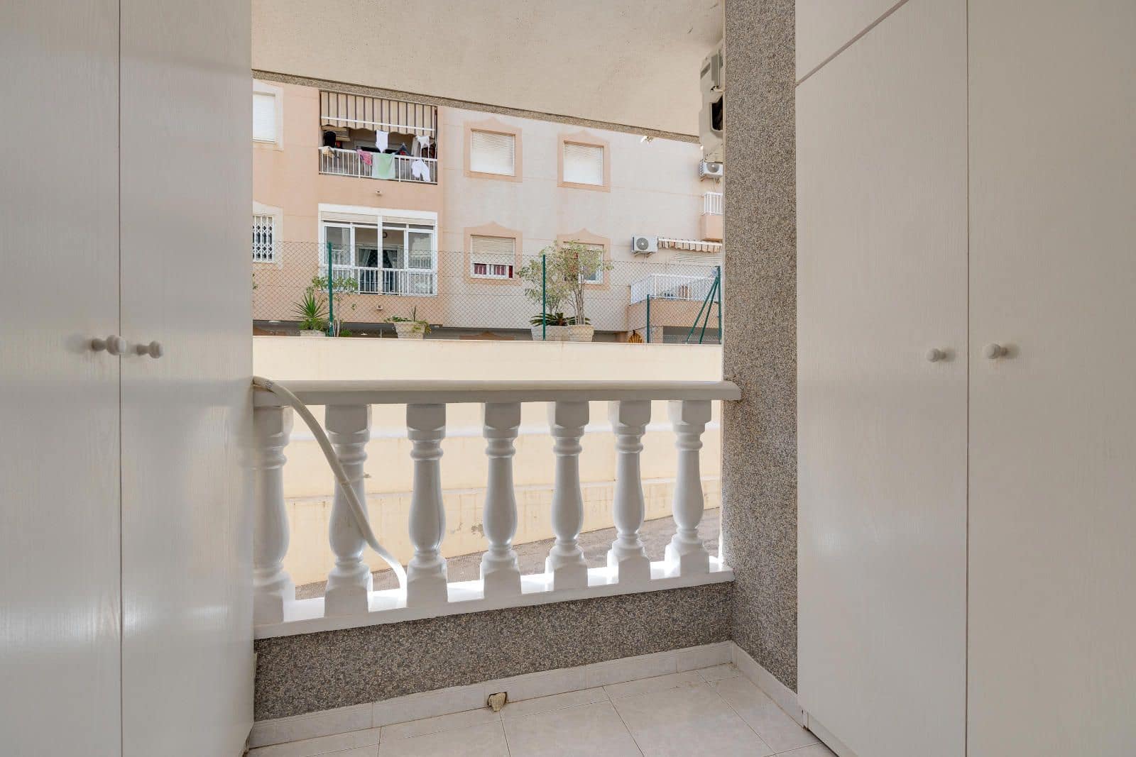 Appartement à vendre à Torrevieja - 79 995 € (Ref: 9254361)