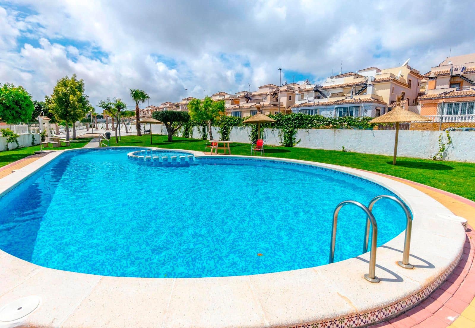 3 soveværelse Lejlighed til salg i Orihuela Costa med swimmingpool garage - € 184.900 (Ref: 9254450)