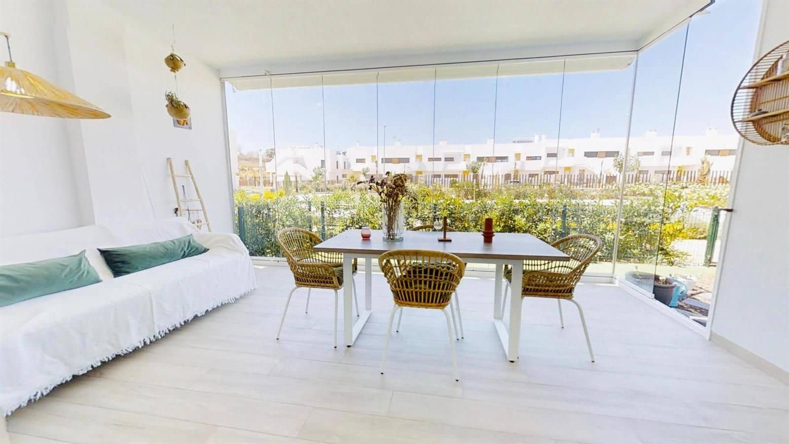 Chalet de 2 habitaciones en Orihuela en venta con piscina garaje - 249.900 € (Ref: 9255956)