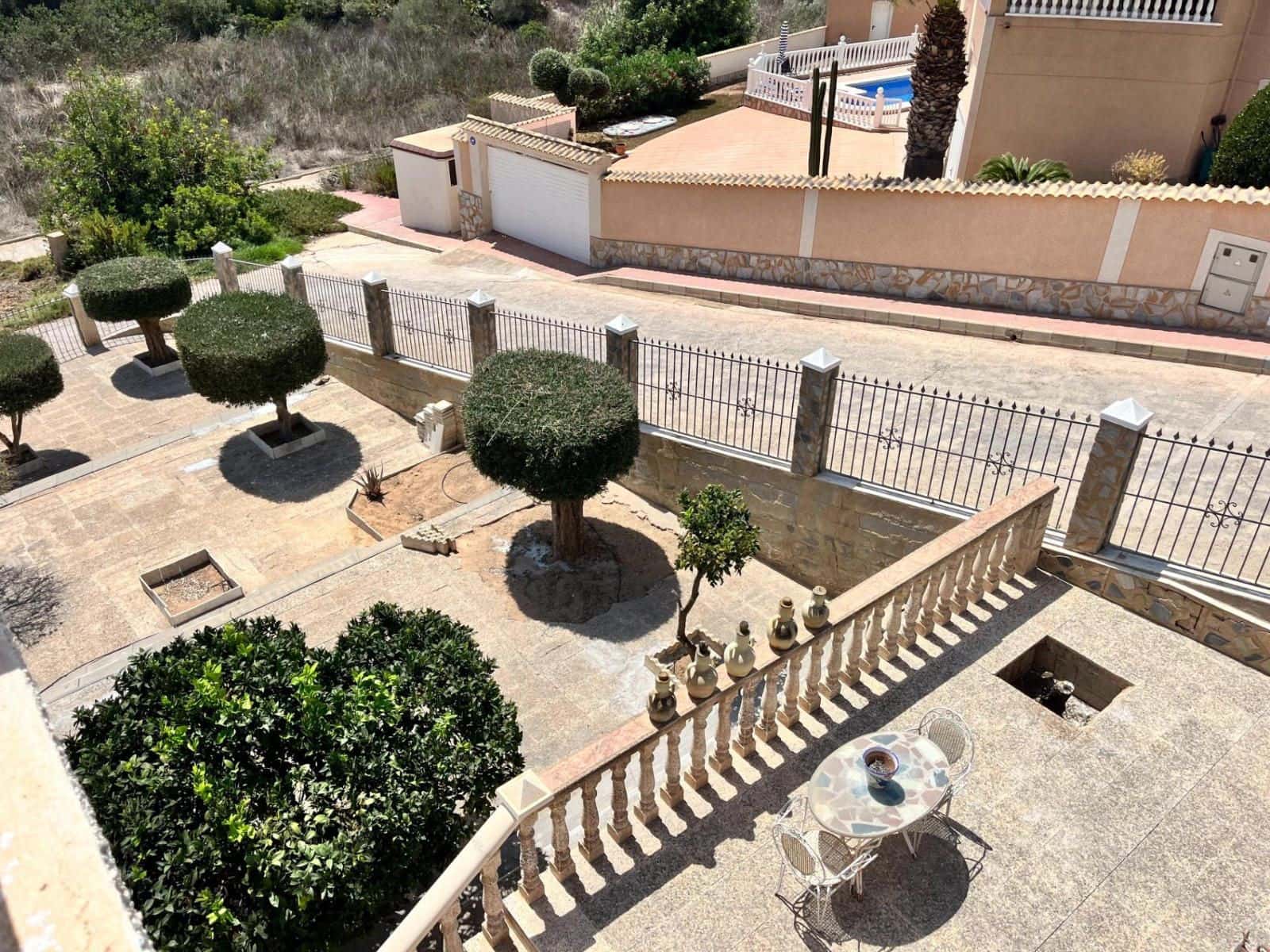 3 Zimmer Villa zu verkaufen in La Zenia mit Pool Garage - 460.000 € (Ref: 9256325)