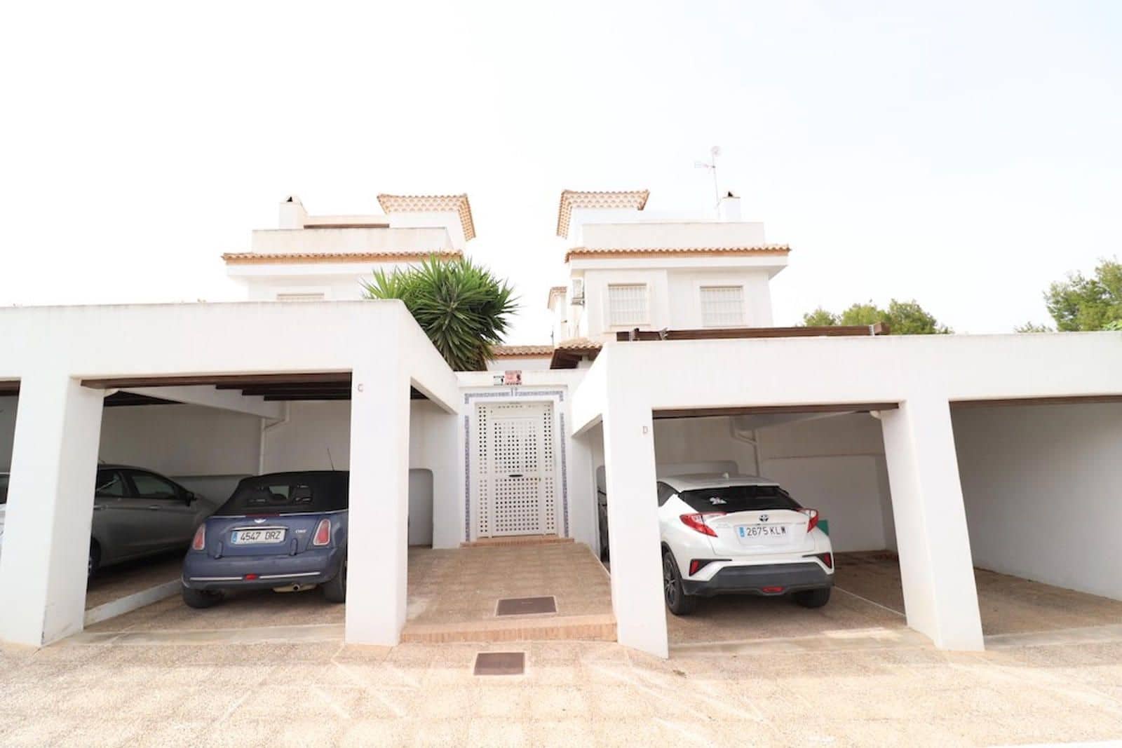 3 Zimmer Villa zu verkaufen in Orihuela Costa mit Pool - 460.000 € (Ref: 9256554)