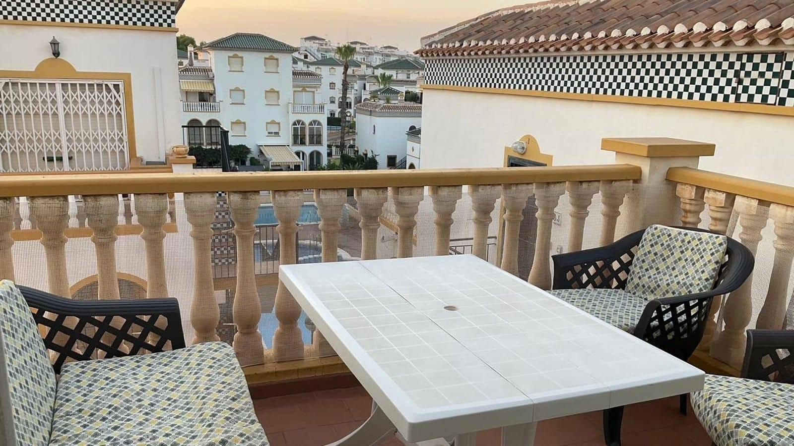 3 chambre Appartement à vendre à Torrevieja avec piscine - 219 000 € (Ref: 9262009)