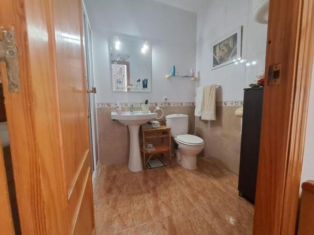 2 bedroom Villa for sale in Playa de los Náufragos, Torrevieja - € 159,900 (Ref: 9262010)