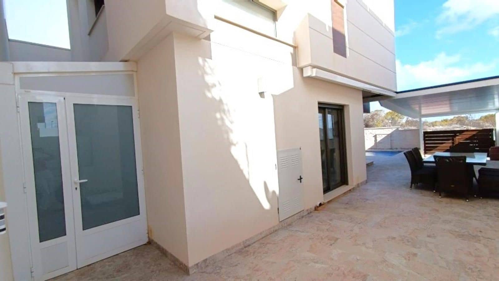 3 sypialnia Willa na sprzedaż w Villamartin z basenem - 450 000 € (Ref: 9263533)