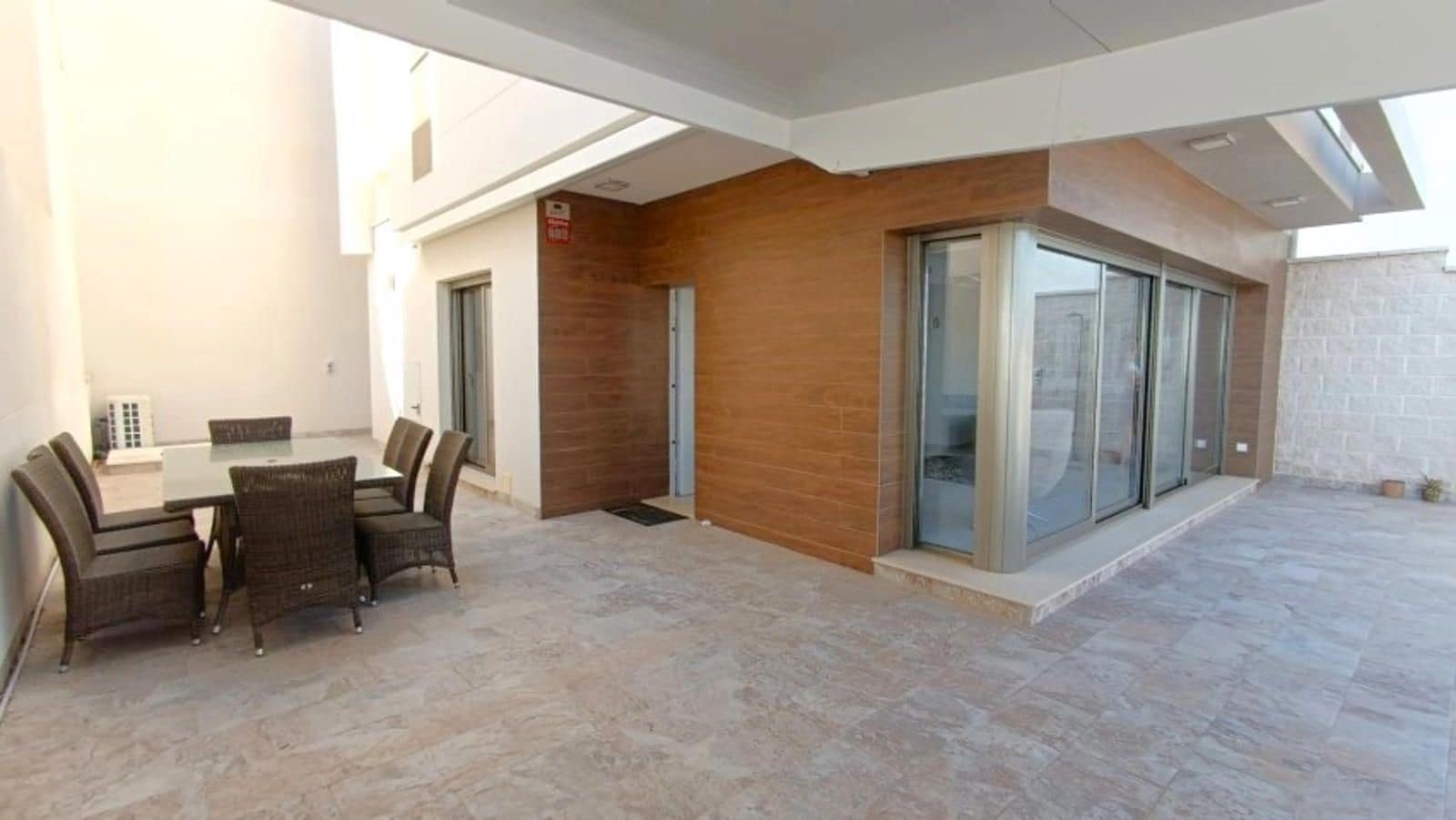 3 sypialnia Willa na sprzedaż w Villamartin z basenem - 450 000 € (Ref: 9263533)