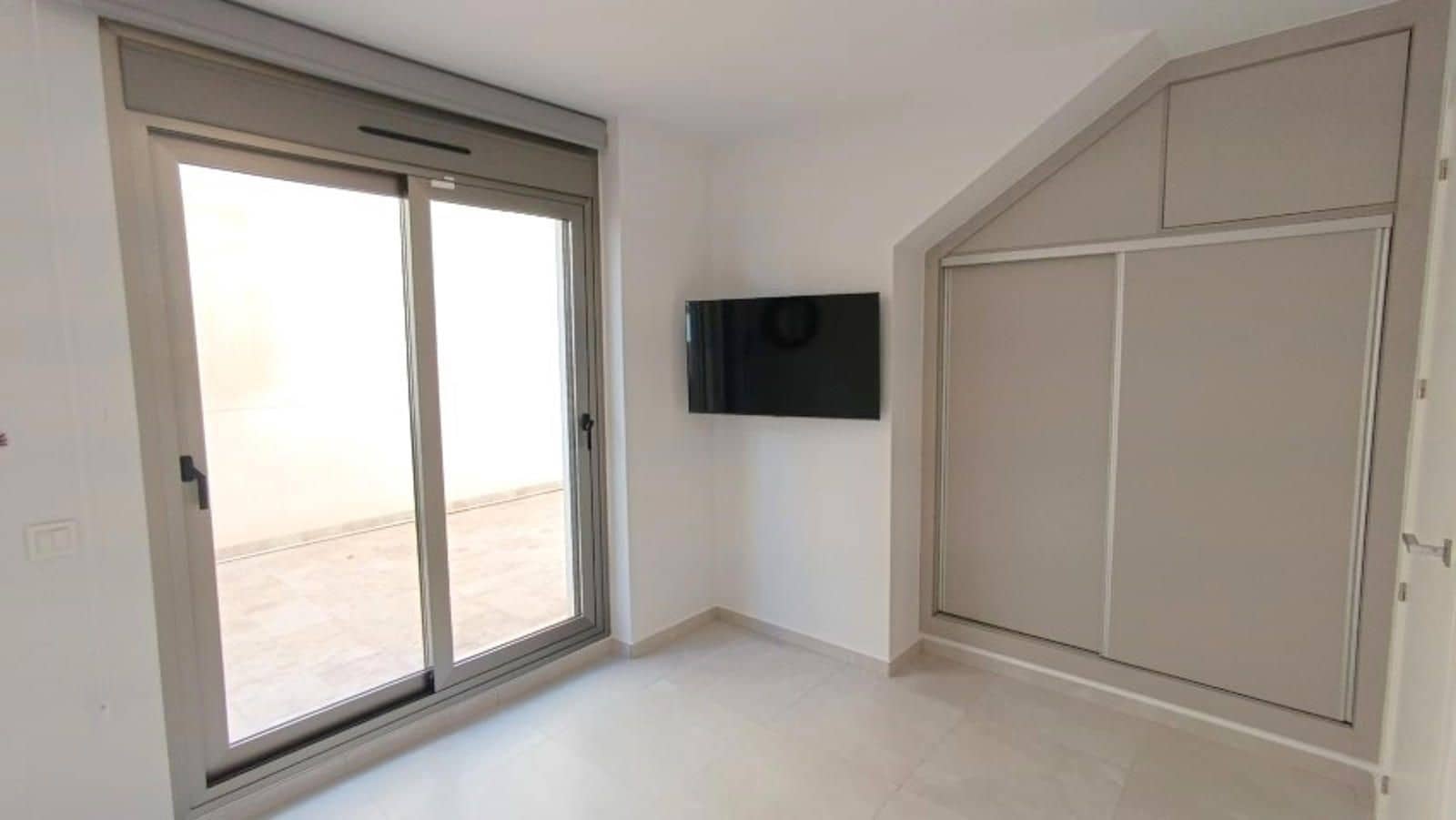 3 sypialnia Willa na sprzedaż w Villamartin z basenem - 450 000 € (Ref: 9263533)