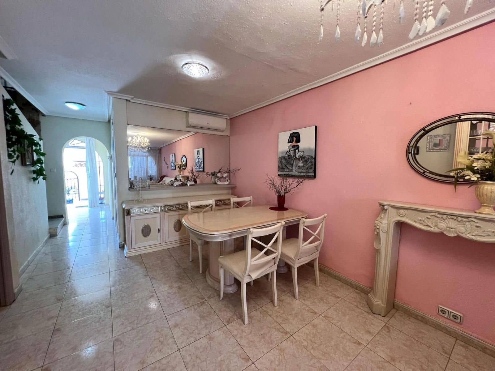 2 soverom Villa til salgs i Torrevieja med svømmebasseng - € 183 000 (Ref: 9263785)