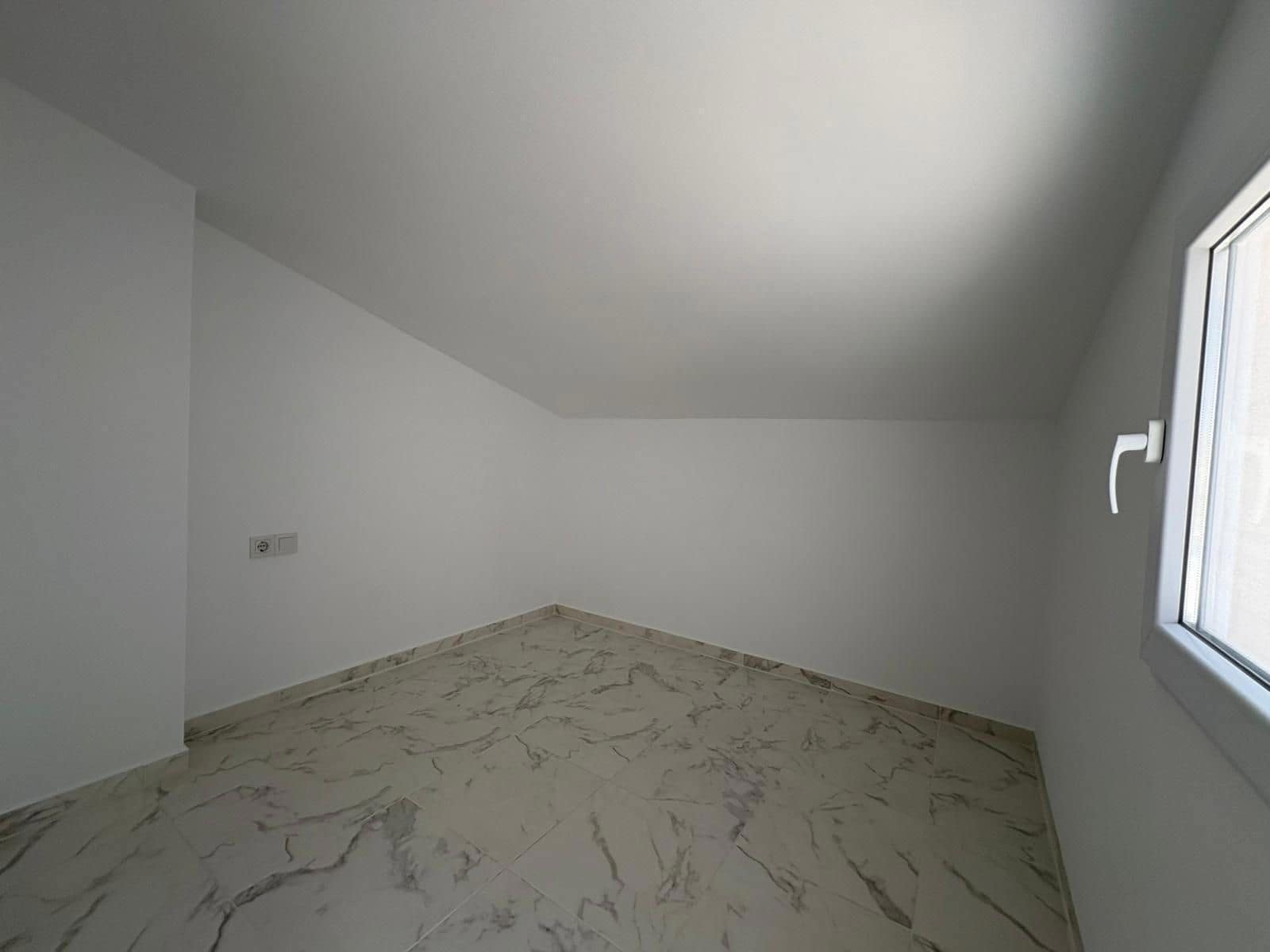 3 sypialnia Dom na sprzedaż w Torrevieja z basenem - 229 000 € (Ref: 9263786)