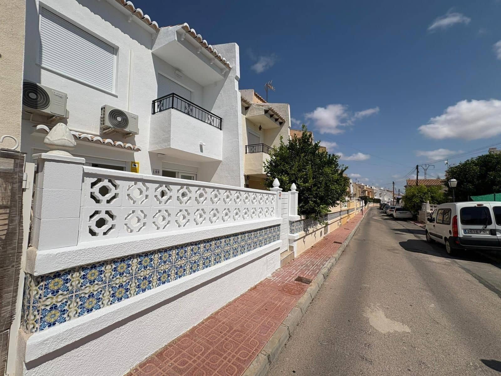 3 sypialnia Dom na sprzedaż w Torrevieja z basenem - 229 000 € (Ref: 9263786)