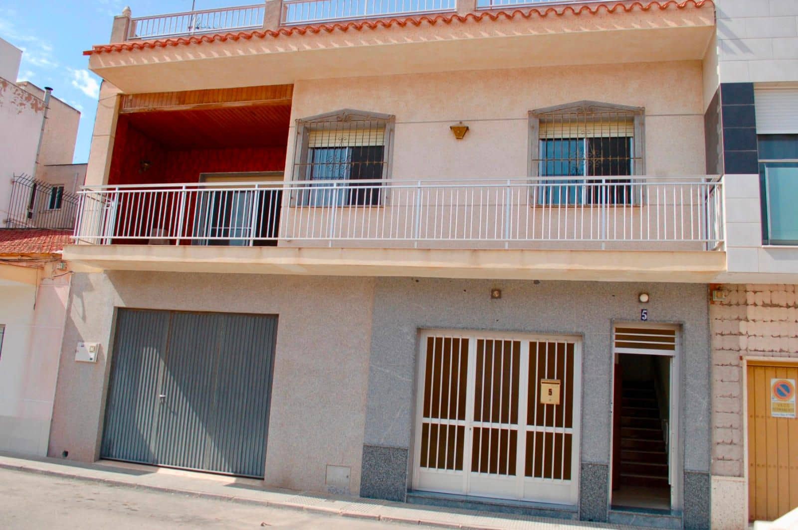 6 quarto Casa em Banda para venda em San Pedro del Pinatar - 239 000 € (Ref: 9267867)