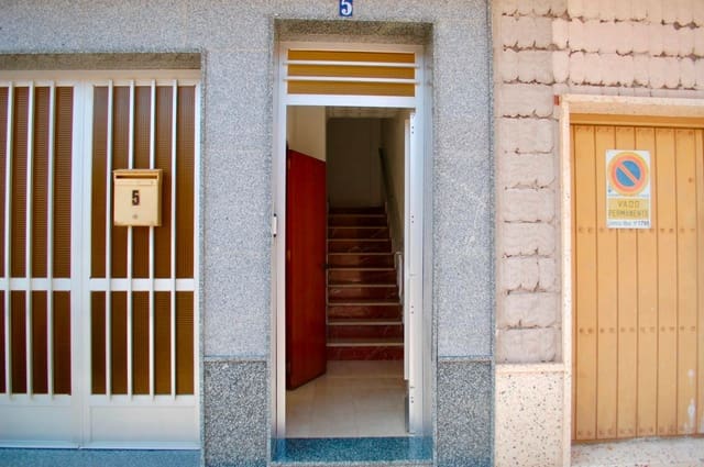 Casa de 6 habitaciones en San Pedro del Pinatar ciudad, San Pedro del Pinatar en venta - 239.000 € (Ref: 9267867)