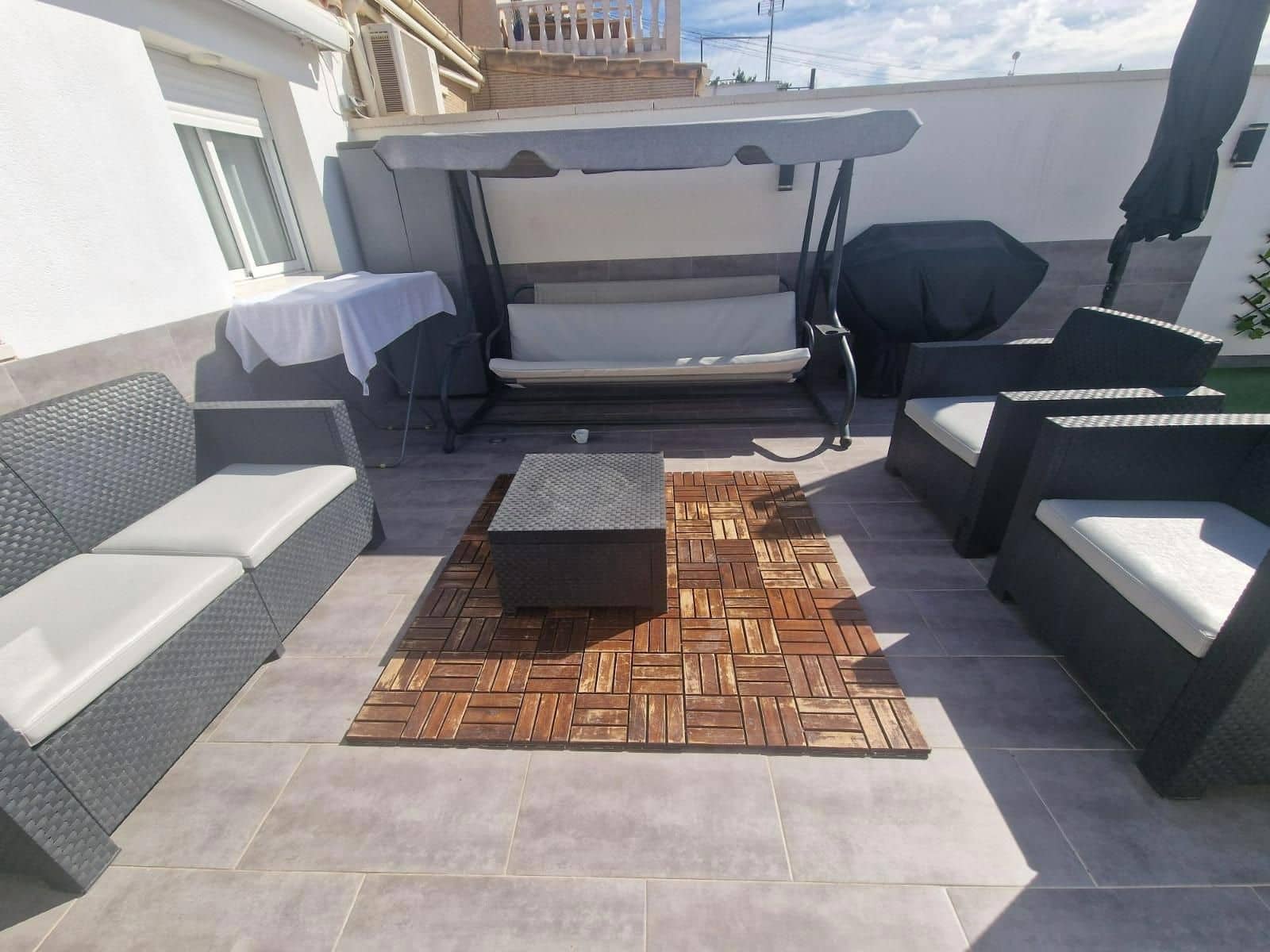 2 soverom Villa til salgs i Torrevieja med svømmebasseng - € 199 900 (Ref: 9268975)