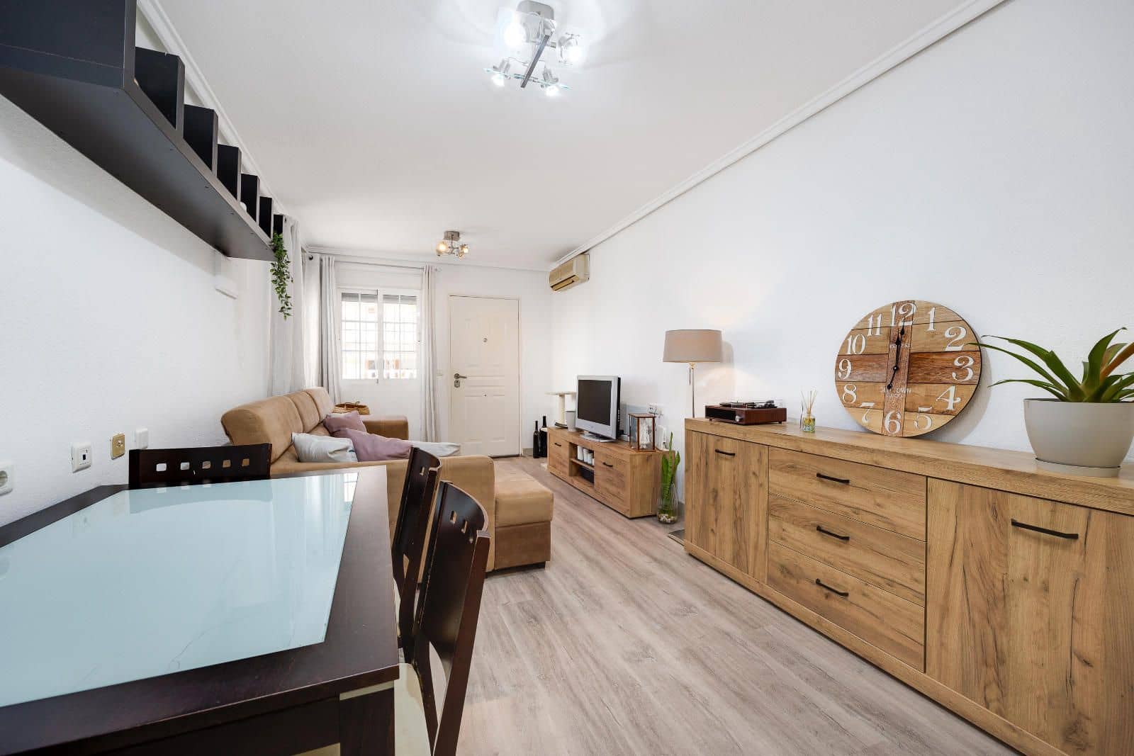 2 quarto Moradia para venda em Torrevieja com piscina - 148 000 € (Ref: 9269051)