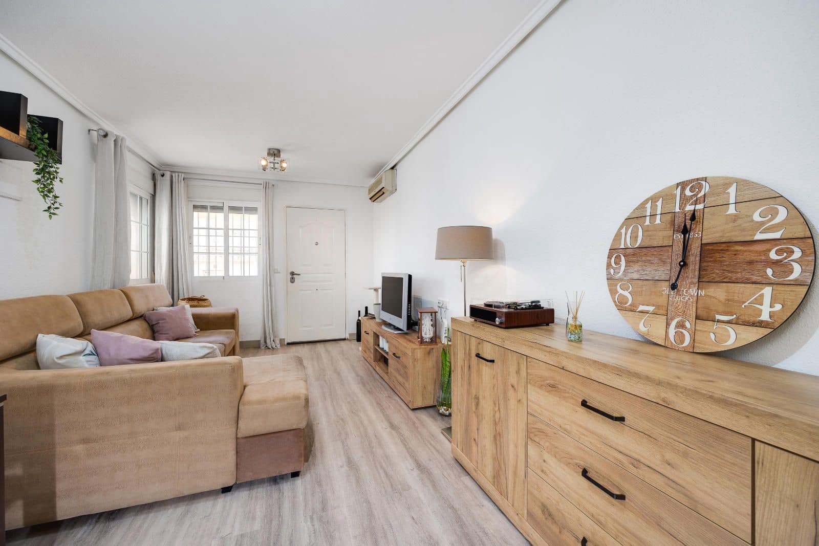 2 quarto Moradia para venda em Torrevieja com piscina - 148 000 € (Ref: 9269051)