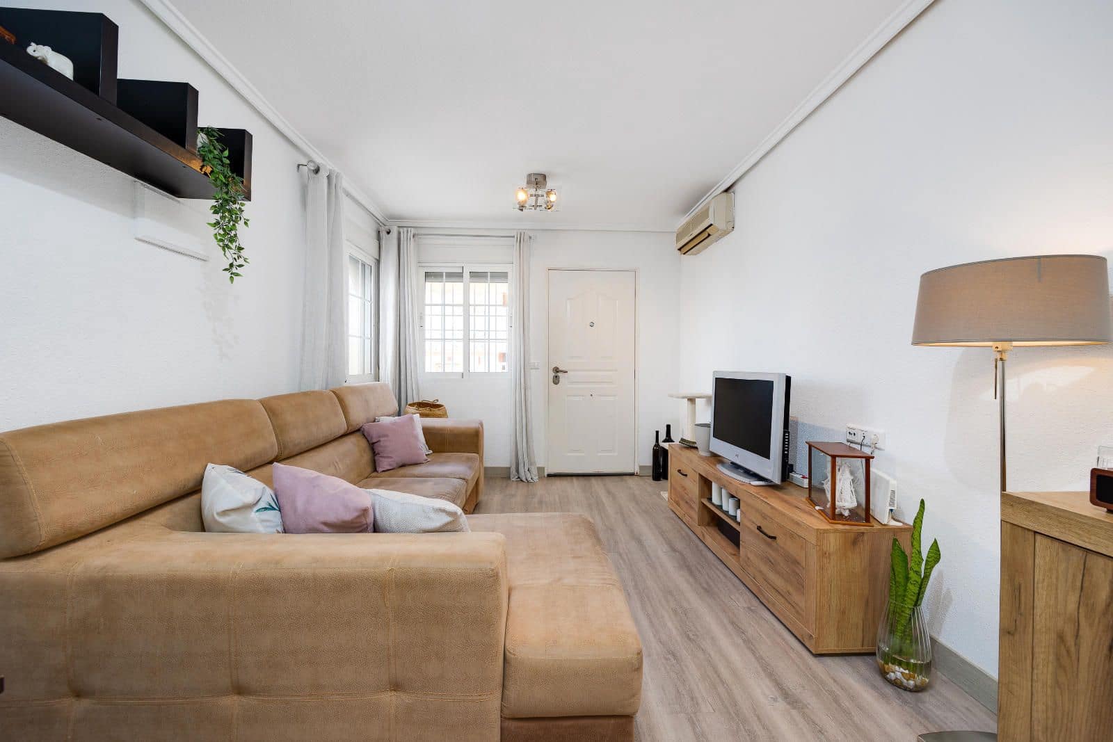 2 quarto Moradia para venda em Torrevieja com piscina - 148 000 € (Ref: 9269051)