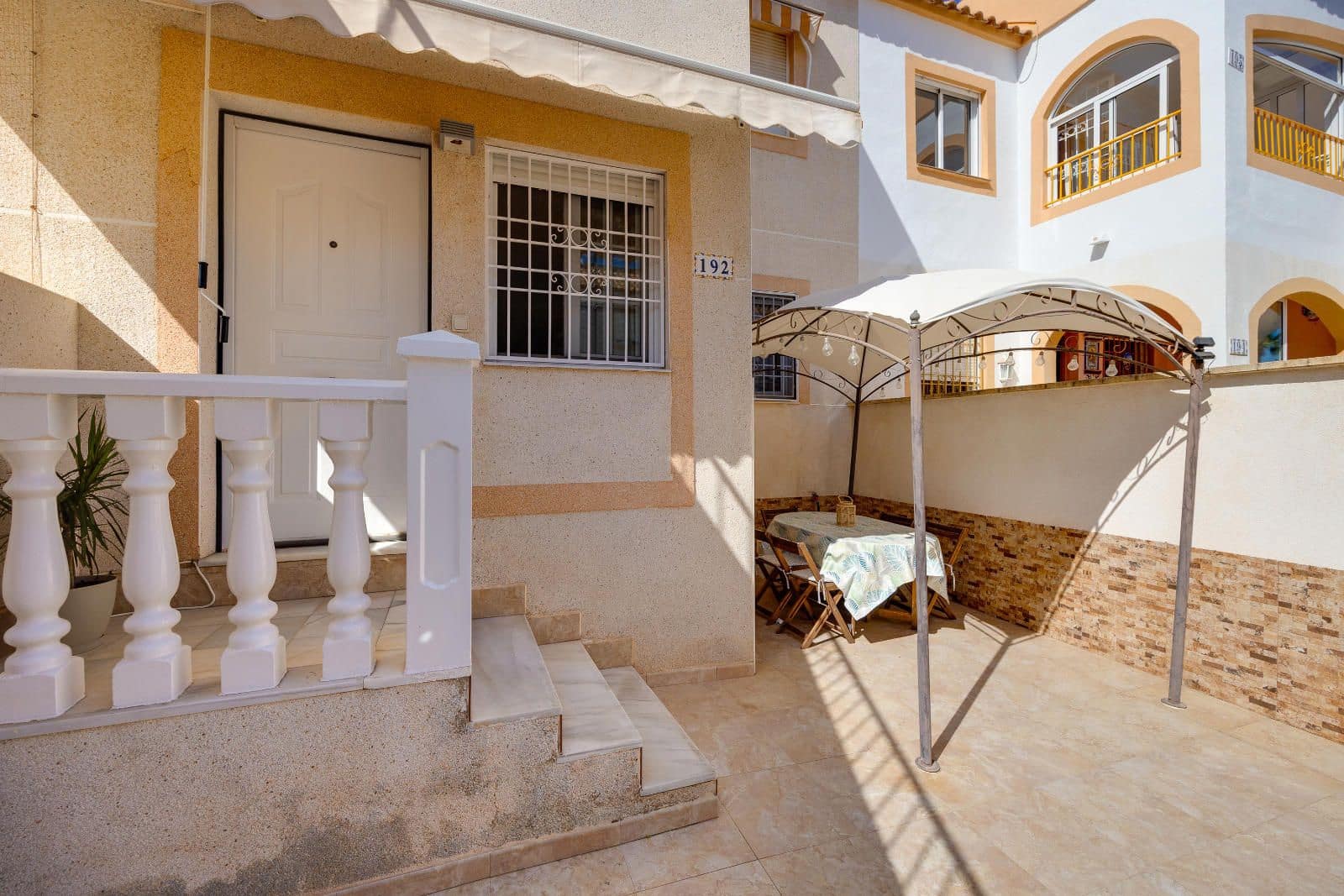 2 quarto Moradia para venda em Torrevieja com piscina - 148 000 € (Ref: 9269051)