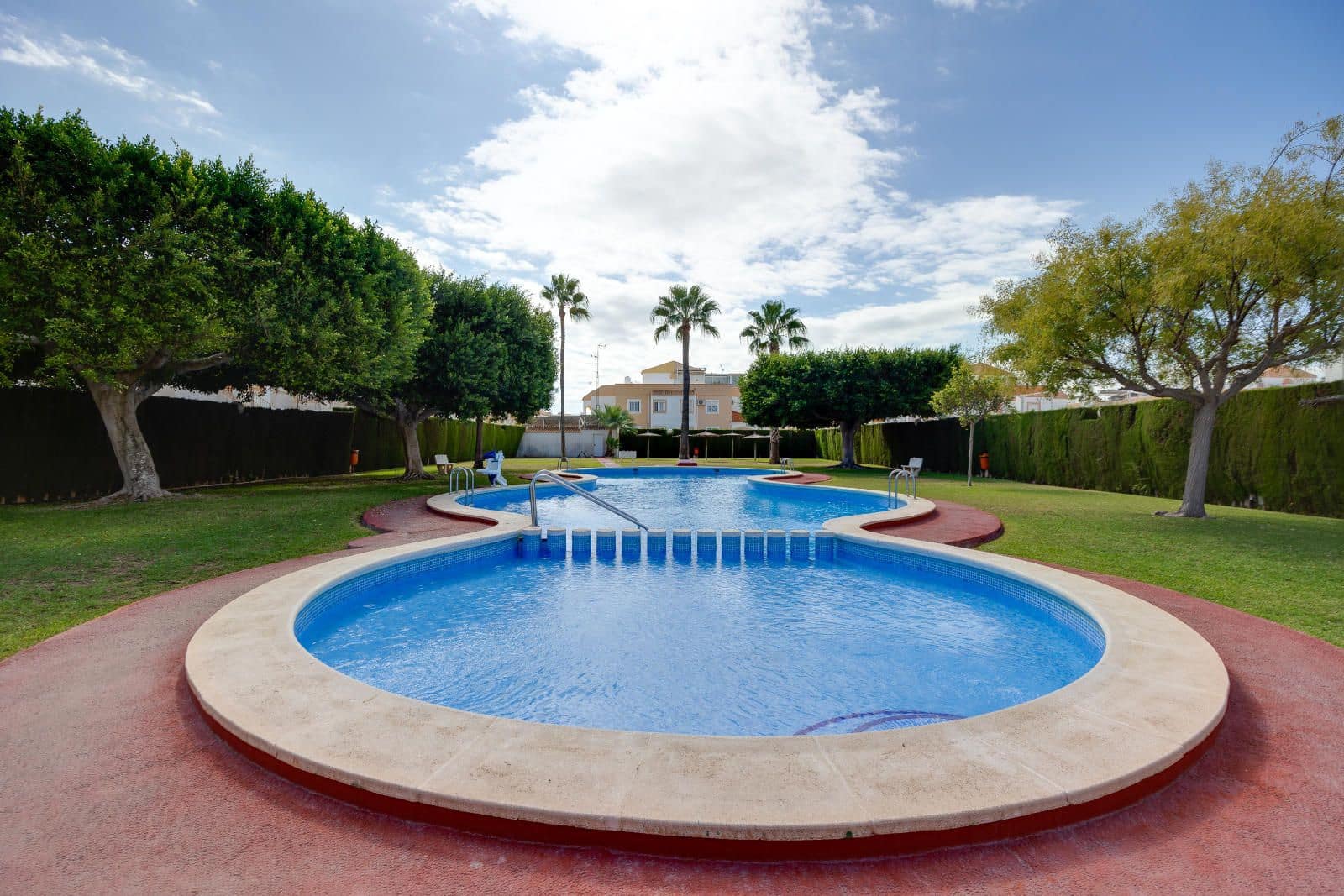 2 quarto Moradia para venda em Torrevieja com piscina - 148 000 € (Ref: 9269051)