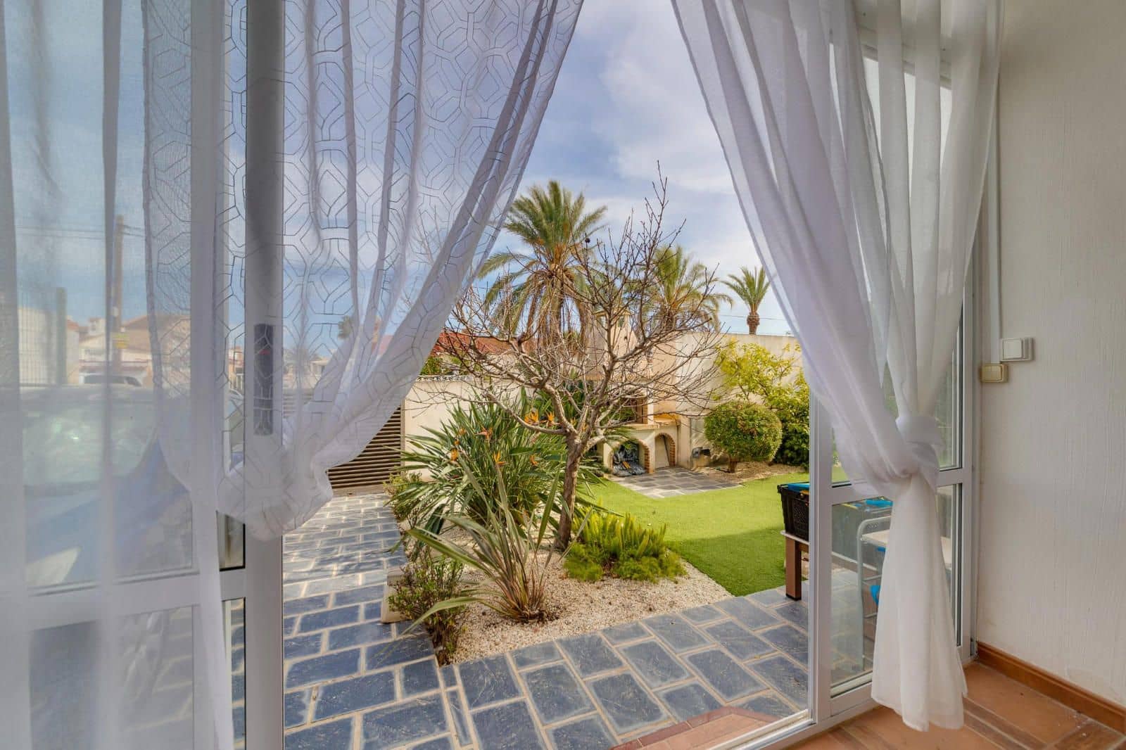 3 slaapkamer Huis te koop in Pilar de la Horadada met zwembad garage - € 235.000 (Ref: 9270385)