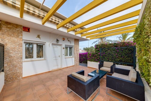 3 soverom Hus til salgs i Mil Palmeras, Pilar de la Horadada med svømmebasseng garasje - € 235 000 (Ref: 9270385)