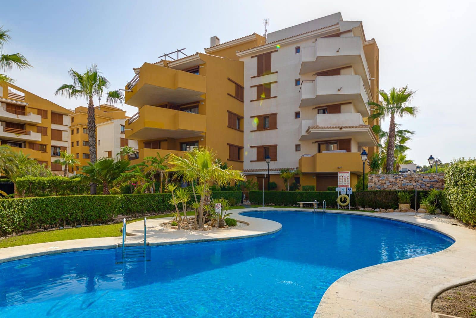 2 Zimmer Wohnung zu verkaufen in Orihuela Costa mit Pool - 282.000 € (Ref: 9271392)