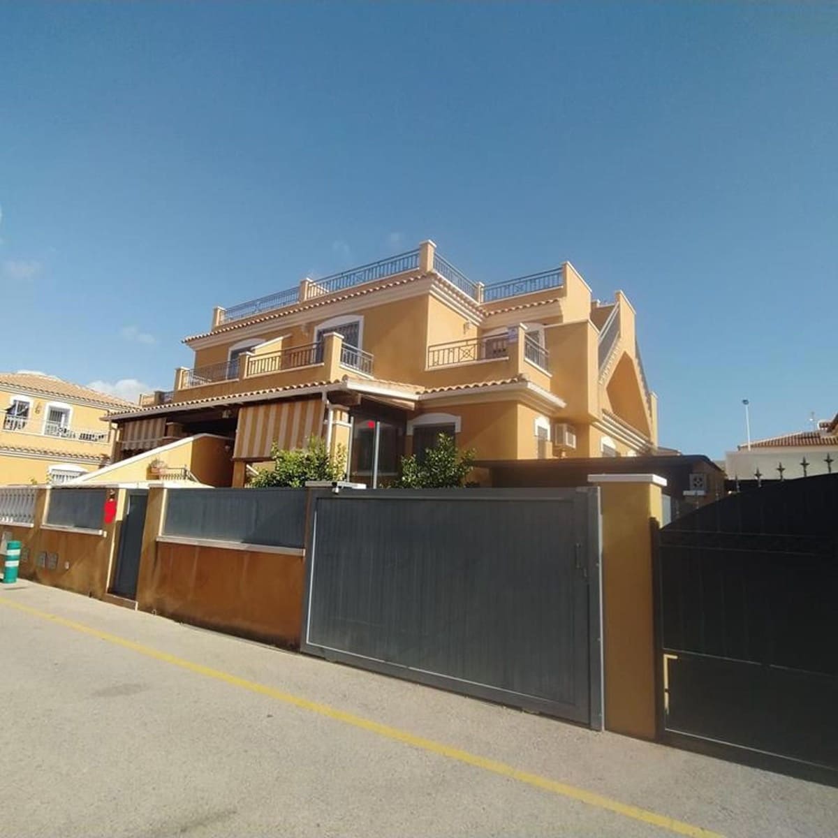 3 sovrum Hus till salu i Aguas Nuevas med pool garage - 256 000 € (Ref: 9271883)