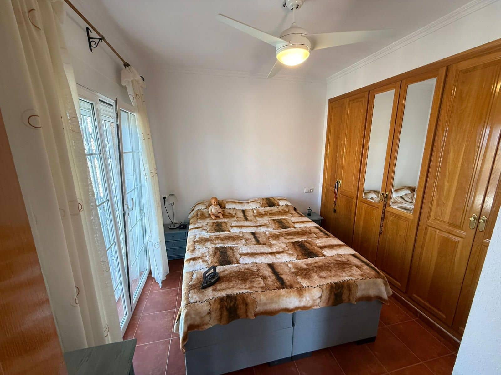 Willa na sprzedaż w San Miguel de Salinas z basenem garażem - 525 000 € (Ref: 9275281)