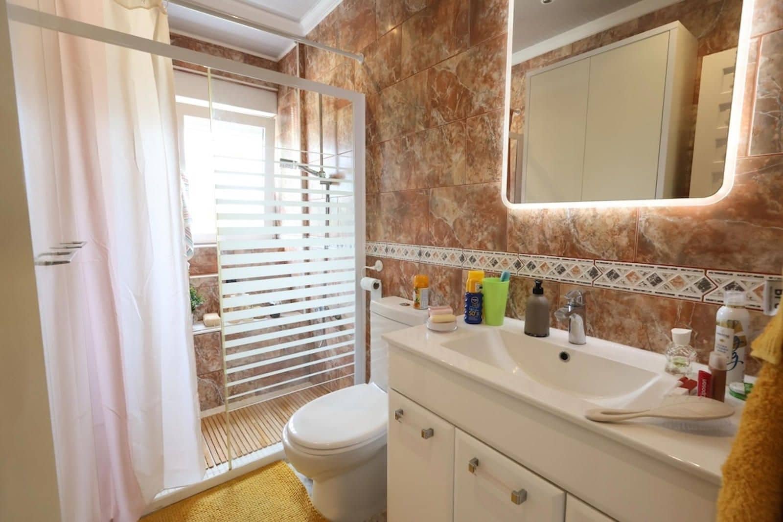Chalet de 4 habitaciones en La Zenia en venta con piscina garaje - 560.000 € (Ref: 9279825)
