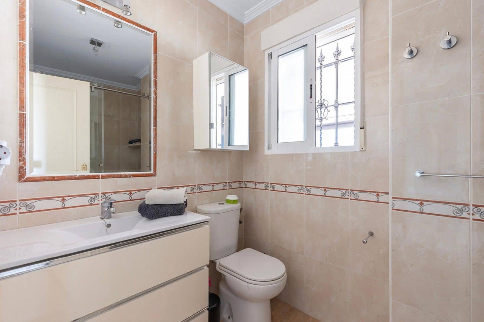 2 soveværelse Penthouse til salg i Orihuela Costa med swimmingpool garage - € 299.900 (Ref: 9279826)