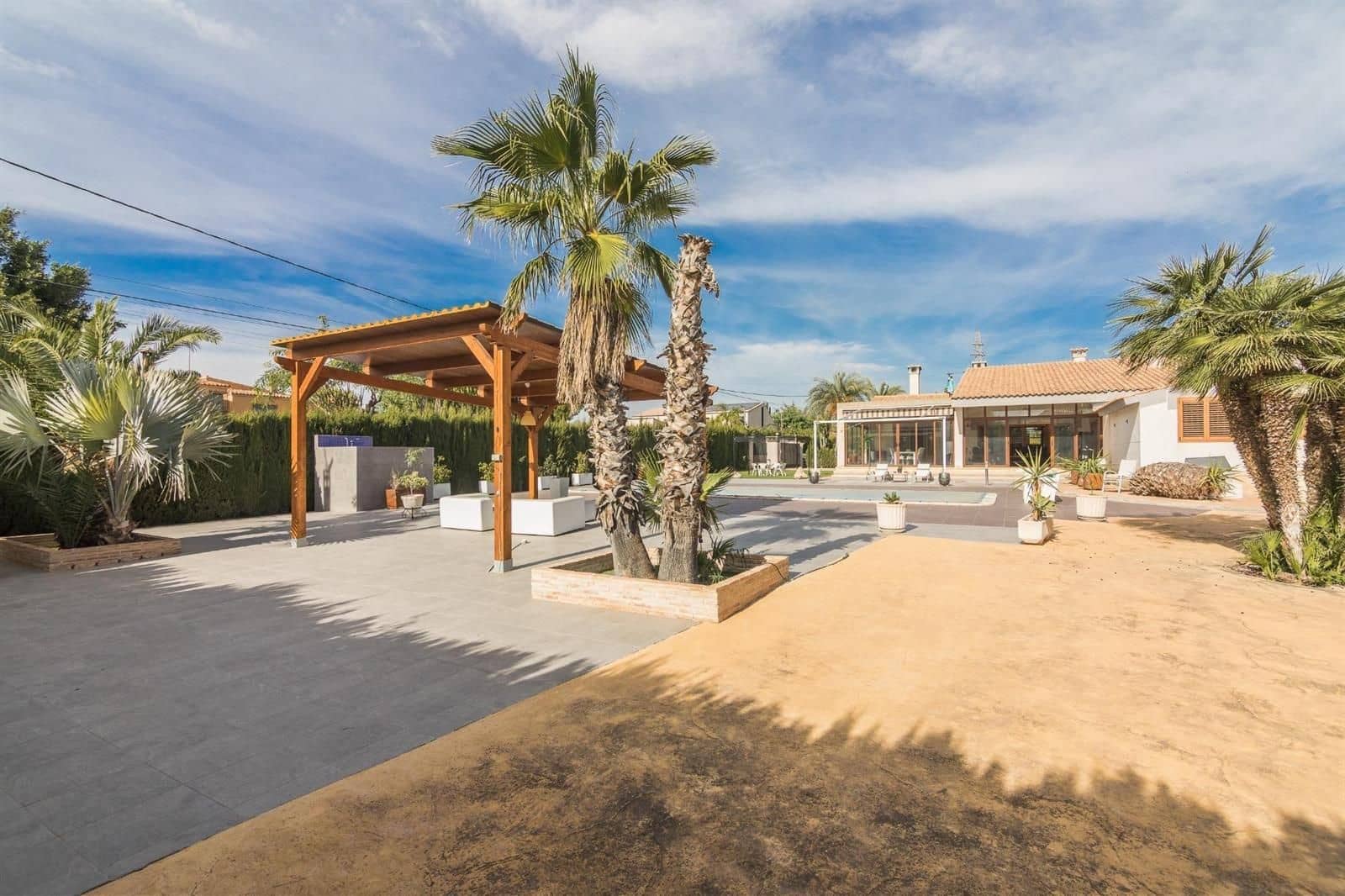 5 slaapkamer Villa te koop in Elche / Elx met zwembad - € 690.000 (Ref: 9279827)