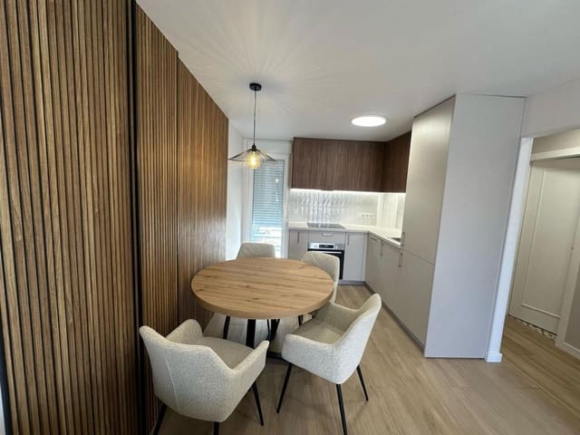 2 bedroom Villa for sale in Parque de las Naciones, Torrevieja with pool - € 175,000 (Ref: 9293164)