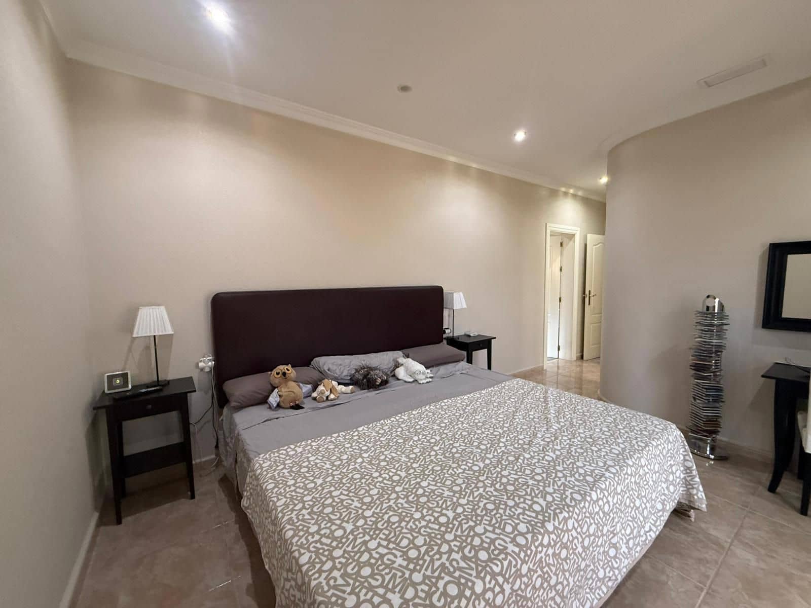 3 bedroom Villa for sale in Catral with pool garage - € 399,000 (Ref: 9293494)