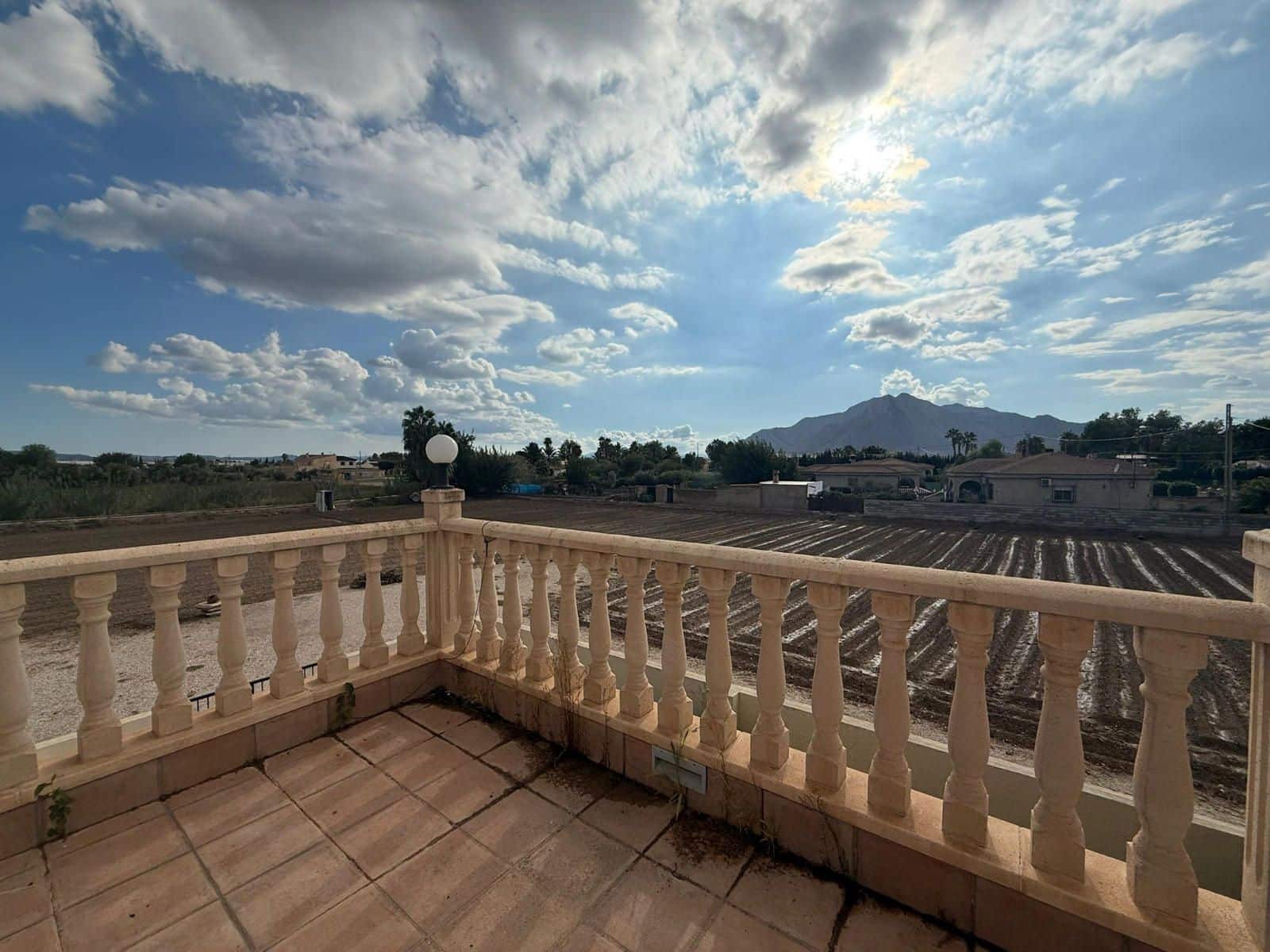 3 bedroom Villa for sale in Catral with pool garage - € 399,000 (Ref: 9293494)