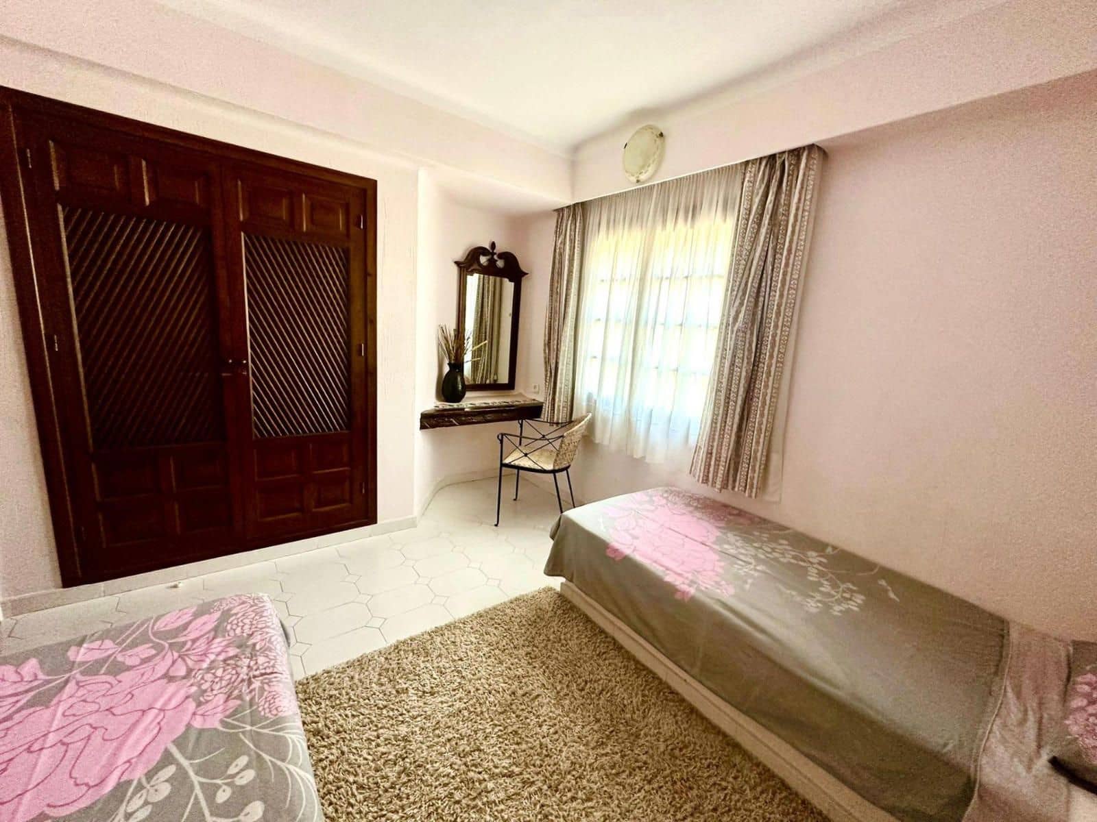 3 quarto Apartamento para venda em Torrevieja com piscina garagem - 325 000 € (Ref: 9293495)