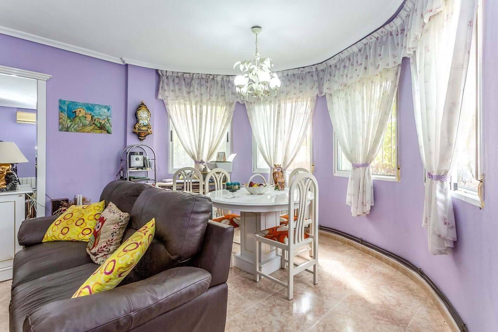 3 Zimmer Villa zu verkaufen in La Zenia mit Pool Garage - 299.000 € (Ref: 9295871)