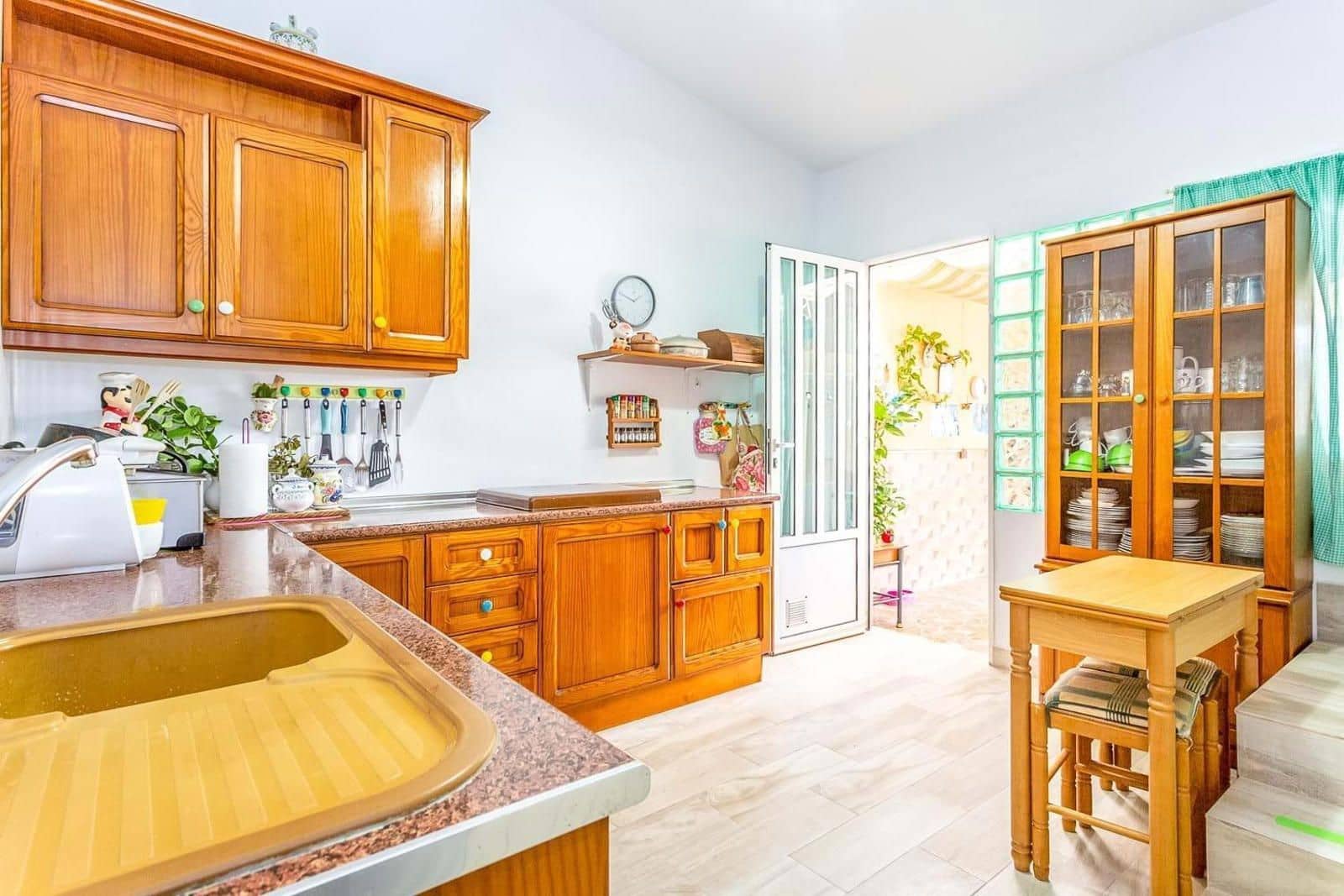 3 Zimmer Villa zu verkaufen in La Zenia mit Pool Garage - 299.000 € (Ref: 9295871)