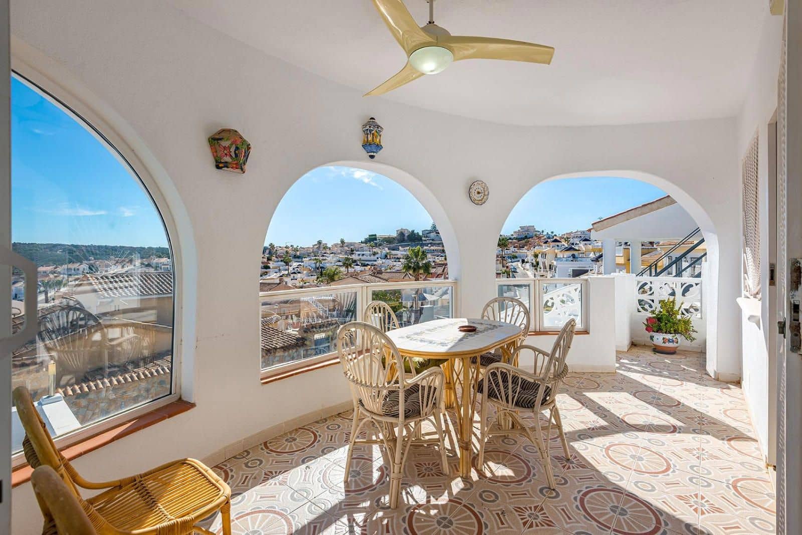 Chalet de 4 habitaciones en Ciudad Quesada en venta con piscina garaje - 465.000 € (Ref: 9295874)