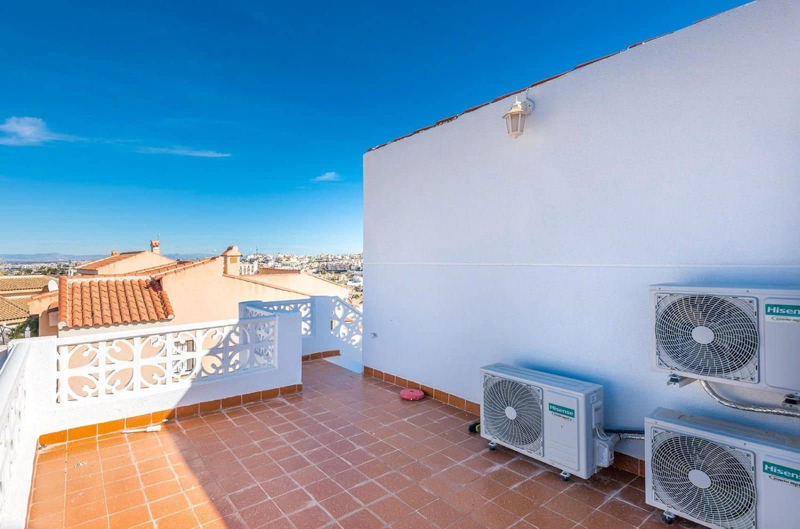 Chalet de 4 habitaciones en Ciudad Quesada en venta con piscina garaje - 465.000 € (Ref: 9295874)