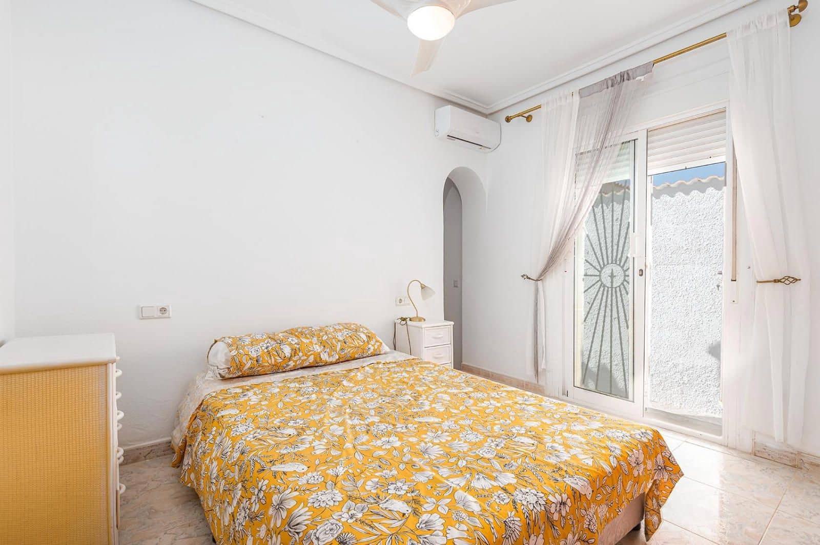 Chalet de 4 habitaciones en Ciudad Quesada en venta con piscina garaje - 465.000 € (Ref: 9295874)