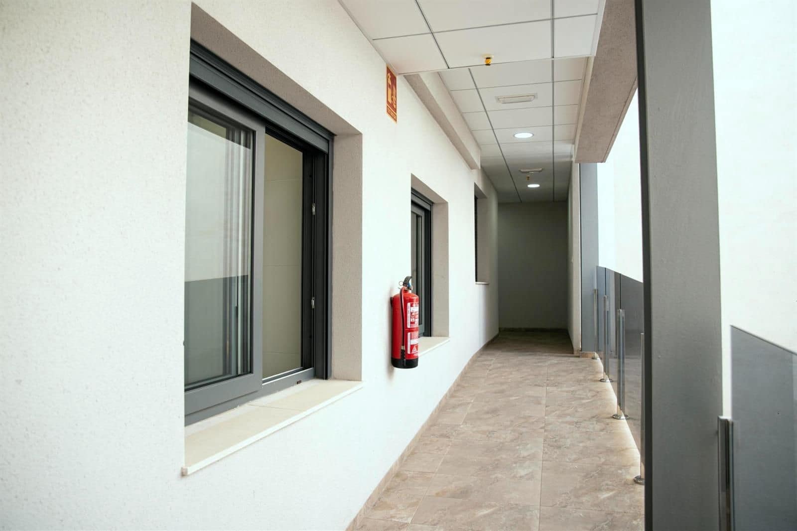 Piso de 2 habitaciones en Torrevieja en venta con piscina garaje - 269.990 € (Ref: 9306731)