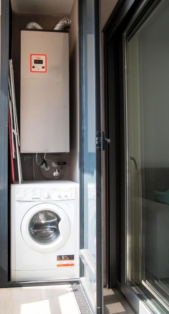 Piso de 2 habitaciones en Torrevieja en venta con piscina garaje - 269.990 € (Ref: 9306731)