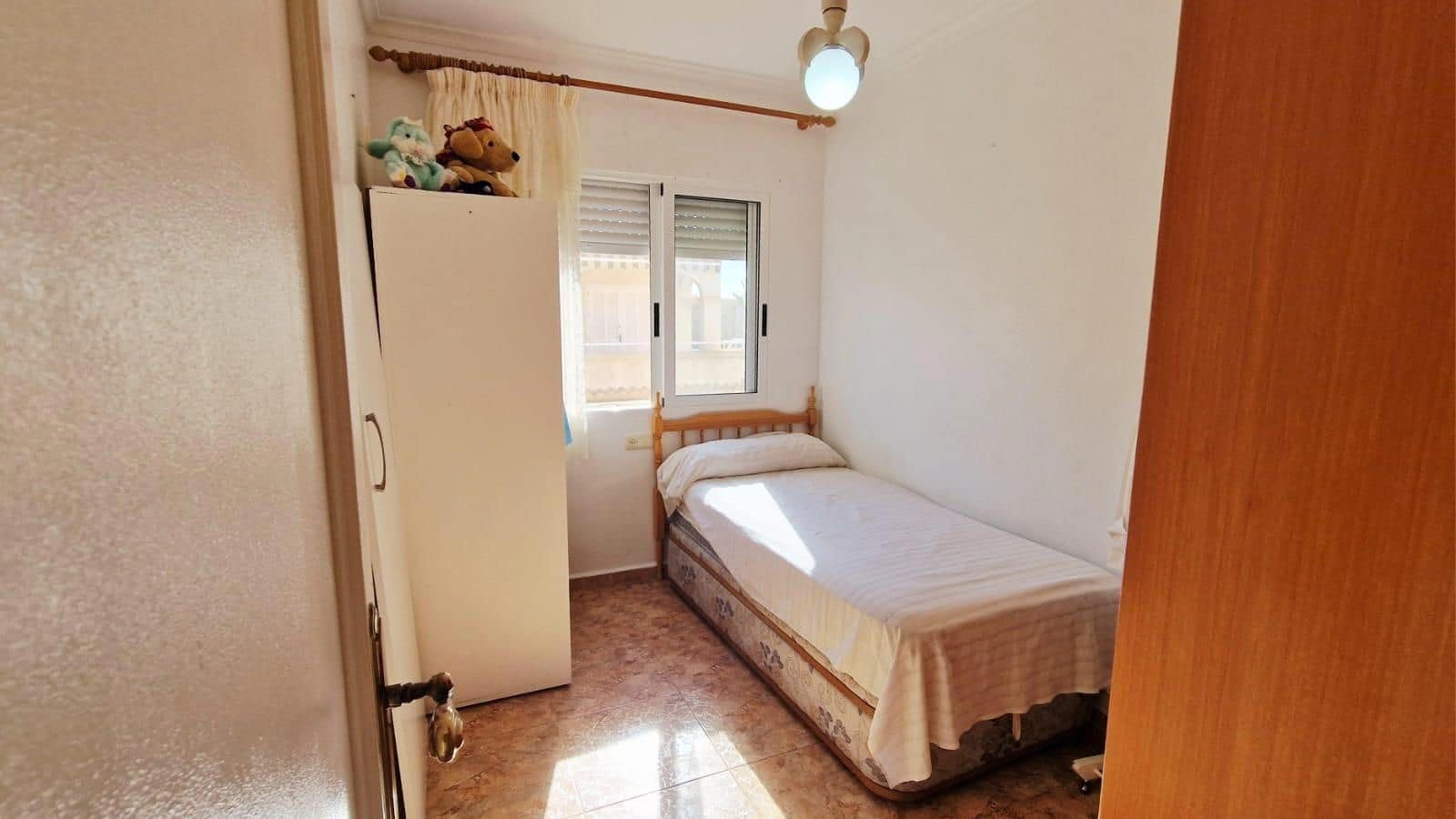 2 soveværelse Villa til salg i Torrevieja med swimmingpool garage - € 153.990 (Ref: 9307219)