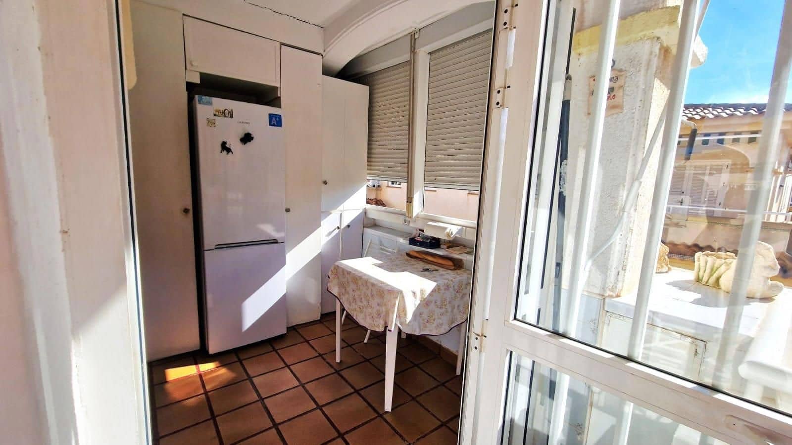 2 soveværelse Villa til salg i Torrevieja med swimmingpool garage - € 153.990 (Ref: 9307219)