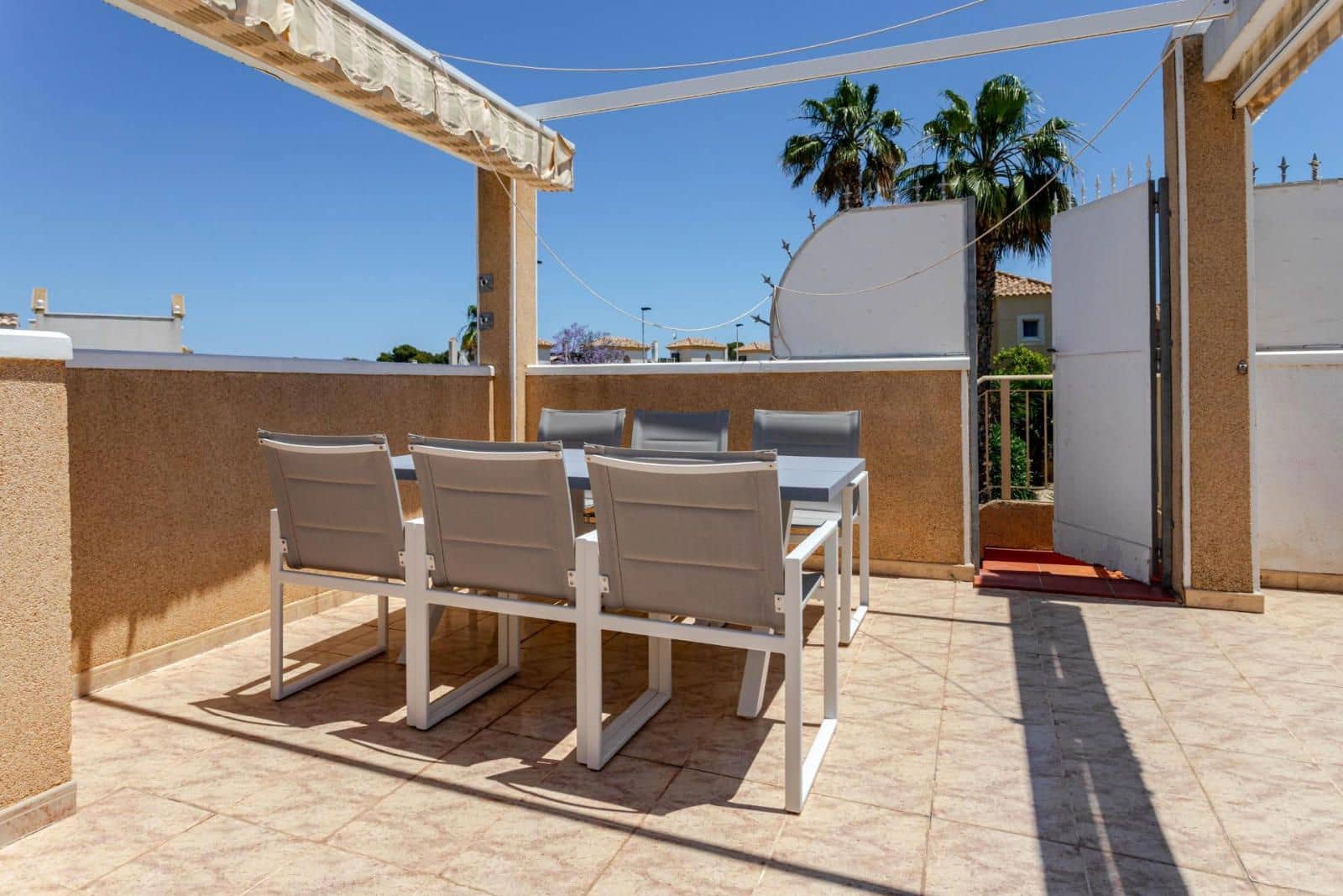 2 Zimmer Villa zu verkaufen in Orihuela Costa mit Pool Garage - 200.000 € (Ref: 9307220)