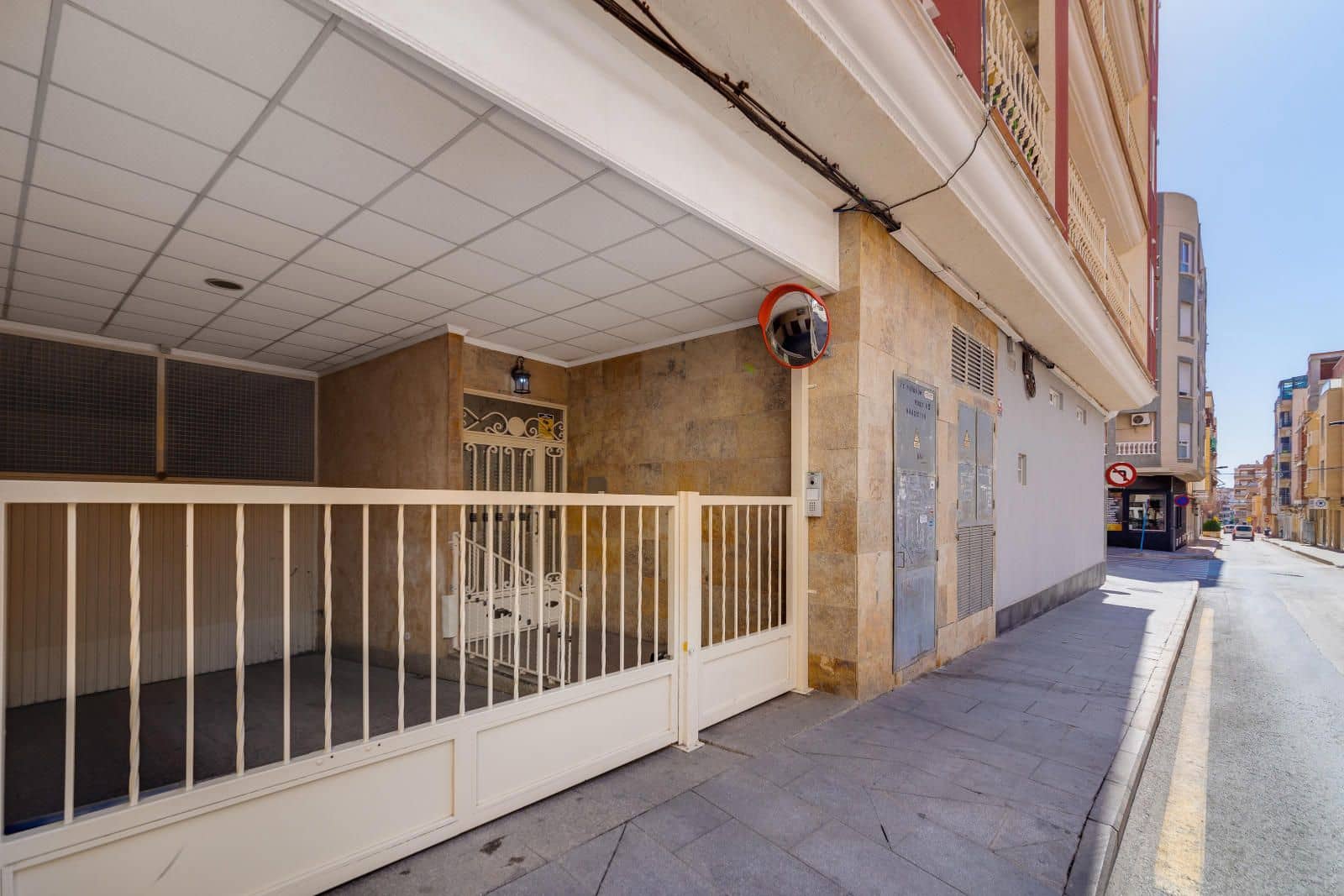 3 sovrum Lägenhet till salu i Torrevieja med garage - 244 969 € (Ref: 9309109)