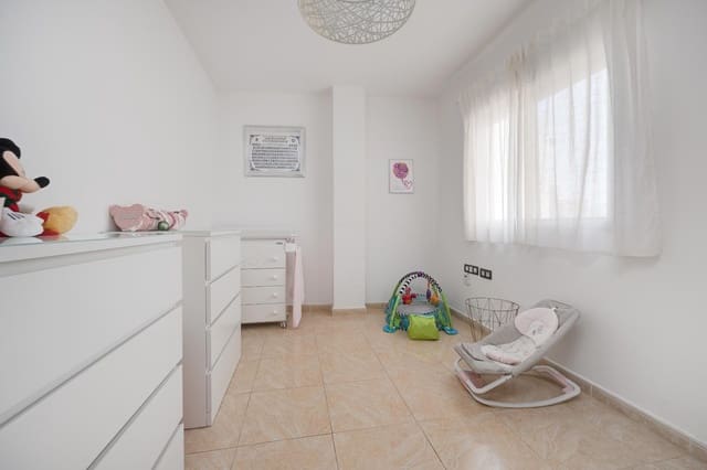 3 bedroom Apartment for sale in Centro - Muelle Pesquero, Torrevieja - € 244,969 (Ref: 9309109)