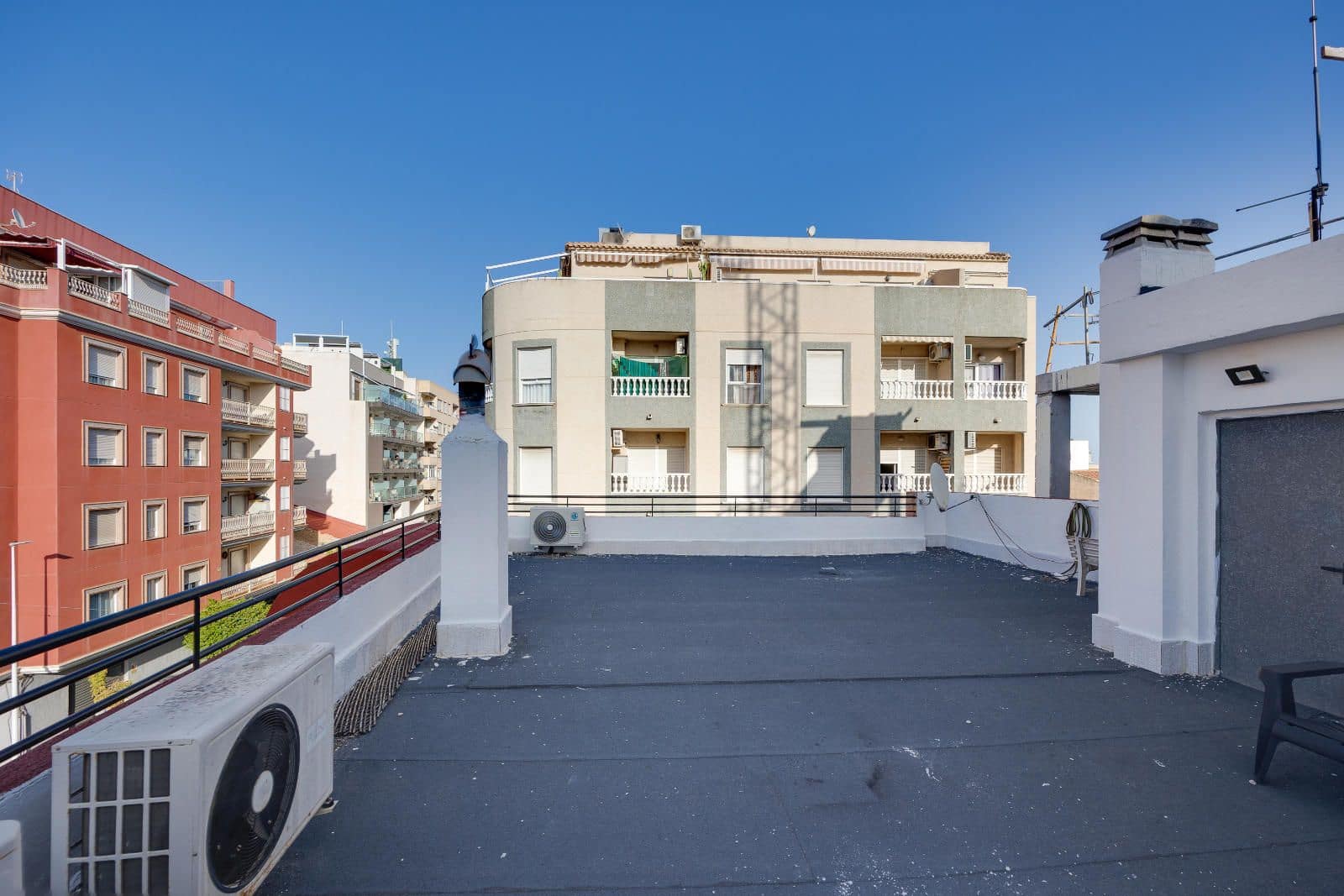 5 chambre Appartement à vendre à Torrevieja - 249 969 € (Ref: 9309245)