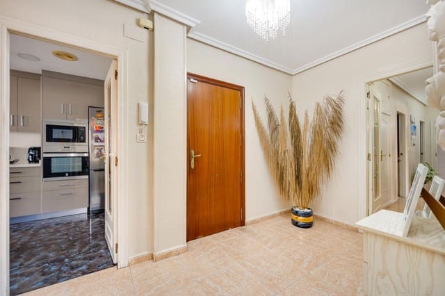 5 slaapkamer Appartement te koop in Centro - Muelle Pesquero, Torrevieja - € 224.969 (Ref: 9309245)